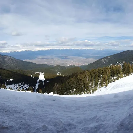 Opersite Morris Bar, Near Gondola 公寓